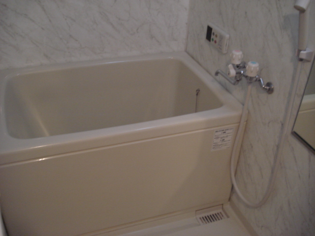 バス・シャワールーム　バス（イメージ）