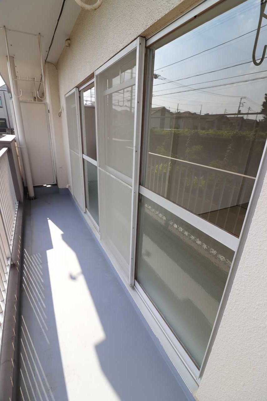 バルコニー　※同物件、別部屋の写真です。