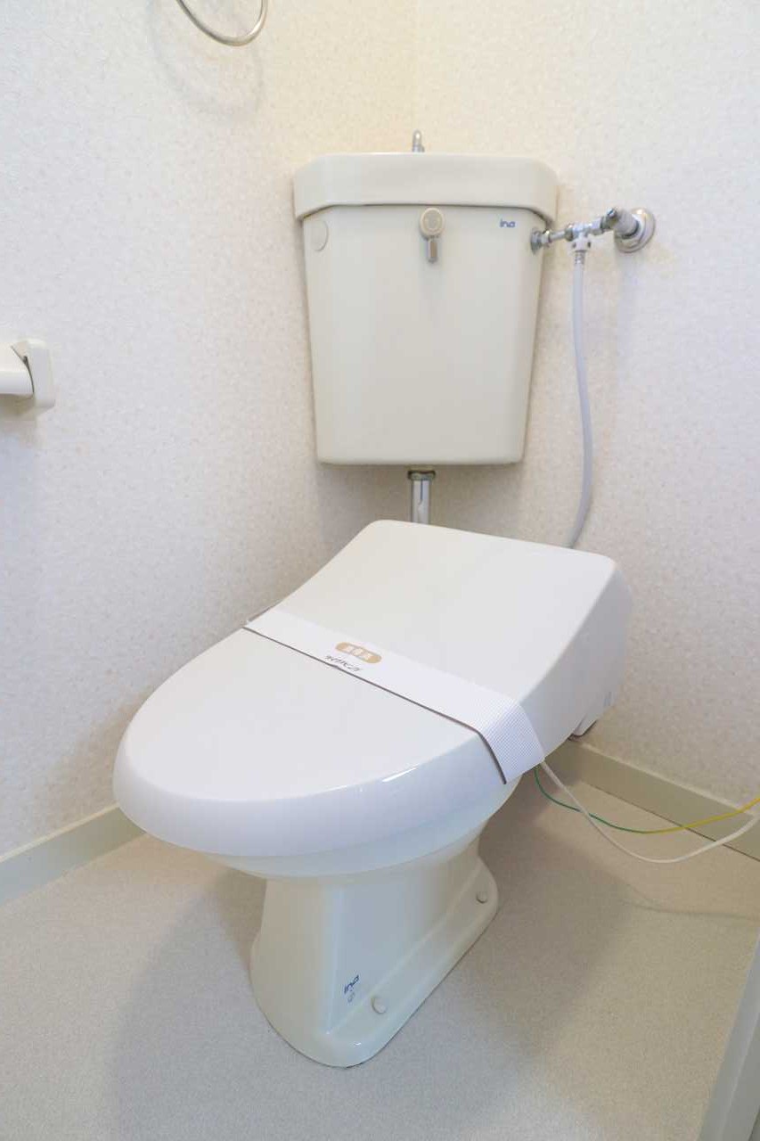 トイレ　※同物件、別部屋の写真です。