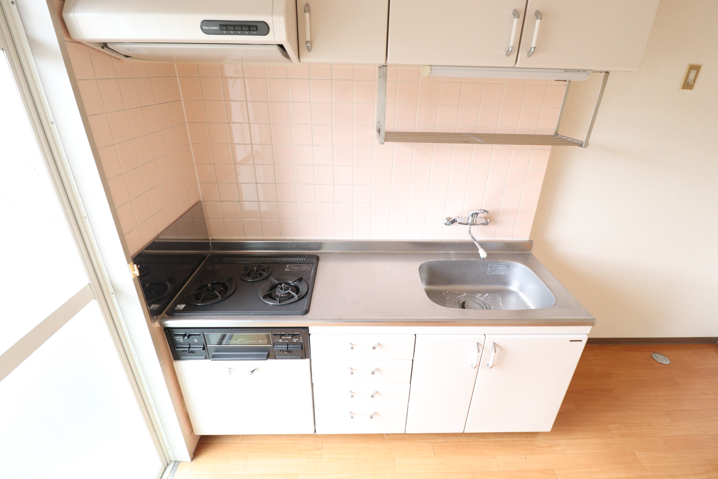 キッチン　嬉しいコンロ付きキッチン♪