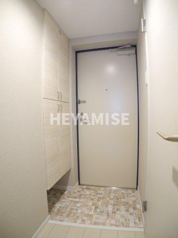 玄関　※反転タイプのお部屋です※