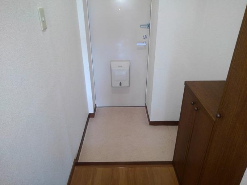 玄関　図面と現状に相違がある場合には現状を優先