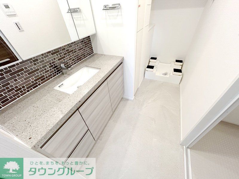 洗面設備　お部屋探しは株式会社　タウンハウジング　までお気軽にお問合…