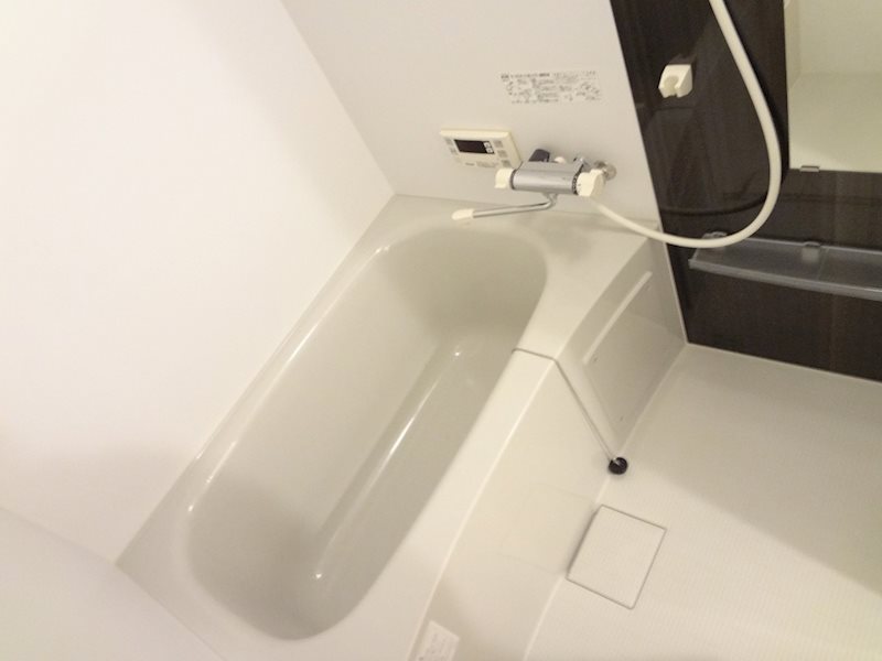 バス・シャワールーム　綺麗な広々お風呂