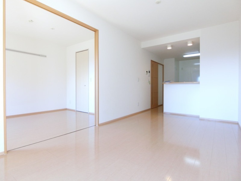 居室・リビング　図面と現状に相違がある場合には現状を優先