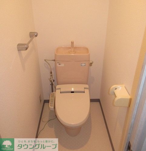 トイレ　トイレ　内装後　※2019年5月撮影