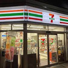 コンビニ　セブンイレブン 新宿1丁目北店（コンビニ）まで108m