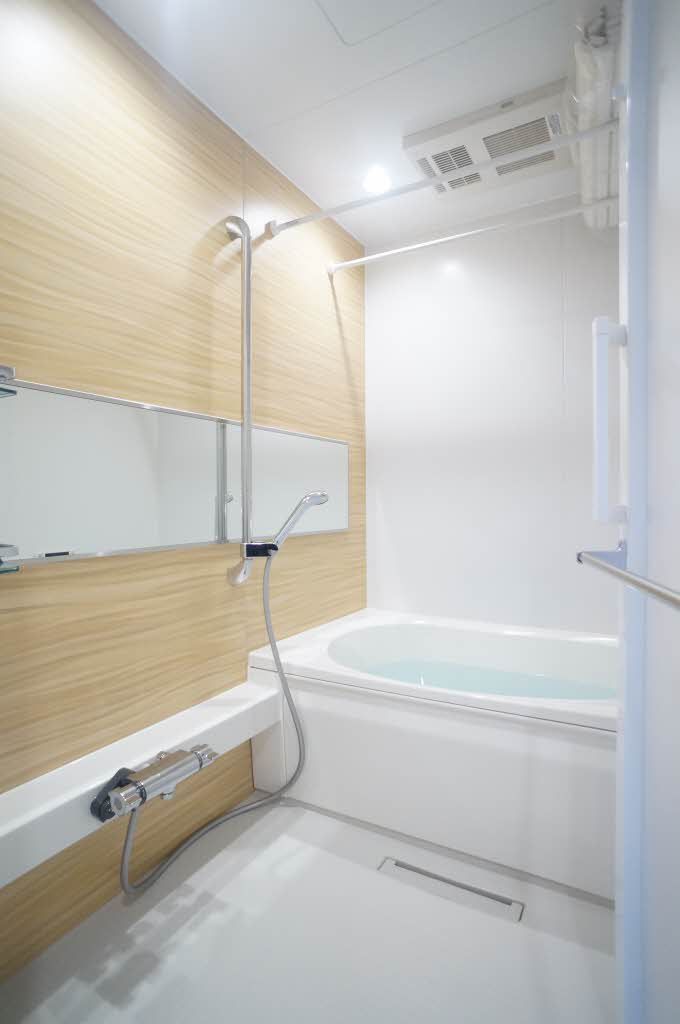 バス・シャワールーム　浴室