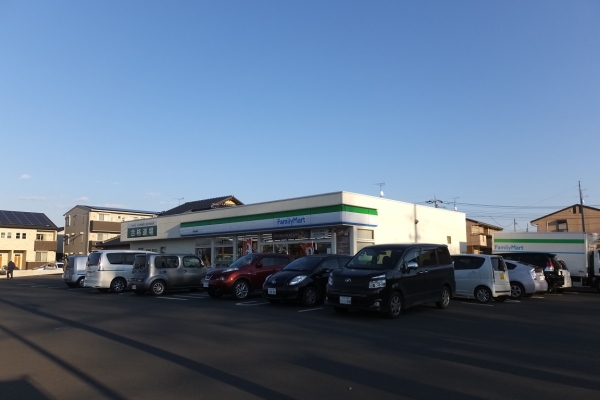 コンビニ　ファミリーマート東海駅東店（コンビニ）まで608m