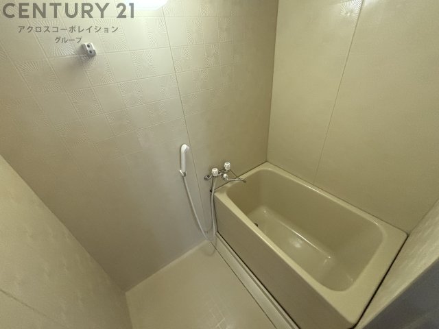 バス・シャワールーム　ゆったり過ごせるお風呂です