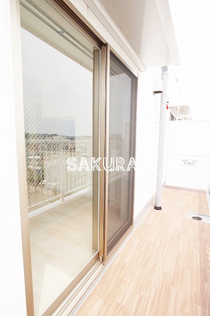 バルコニー　暖かな日差しのふりそそぐバルコニー♪