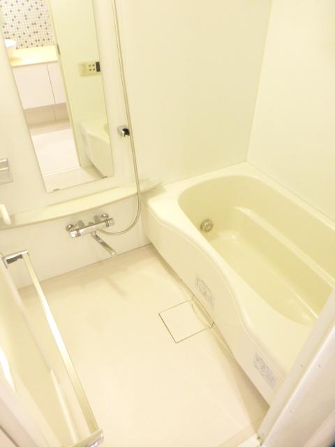 バス・シャワールーム　バス※別部屋参考写真