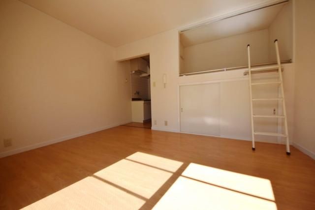 居室・リビング　広々室内