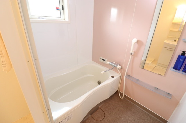 バス・シャワールーム　バス