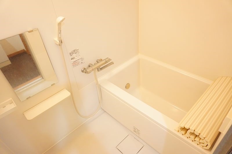 バス・シャワールーム　※別部屋参考写真