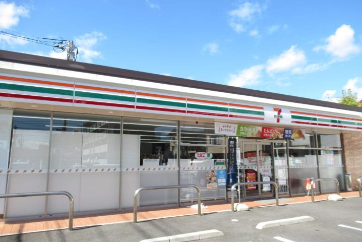コンビニ　セブンイレブン　北田町西店（コンビニ）まで450m
