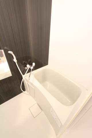 バス・シャワールーム　同物件の参考写真です。