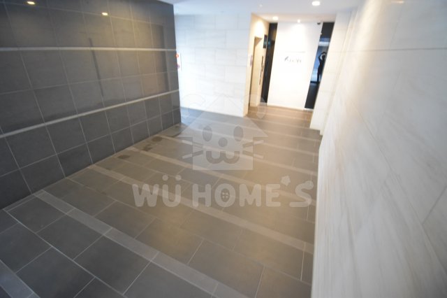 エントランス　ゆとりのあるエントランスです