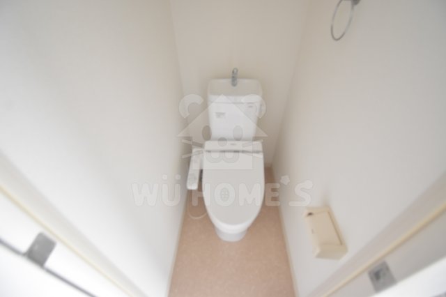 トイレ　ゆったりとした空間のトイレです