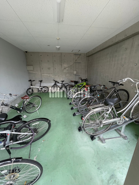 駐車場　駐輪場