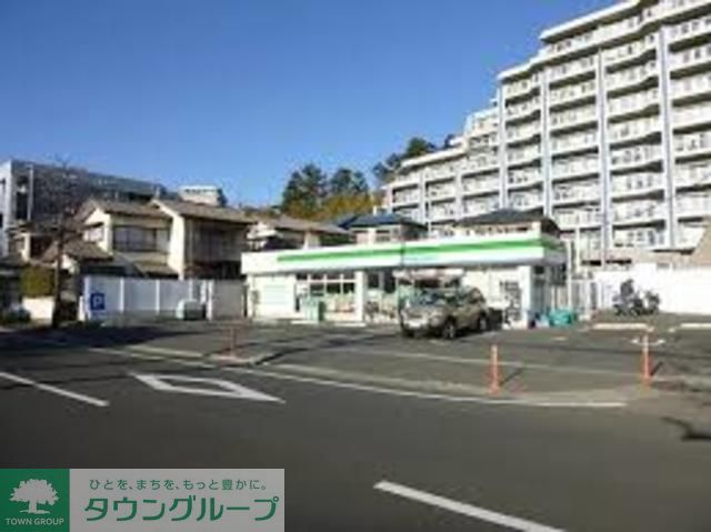 コンビニ　ファミリーマート本藤沢六丁目店（コンビニ）まで360m