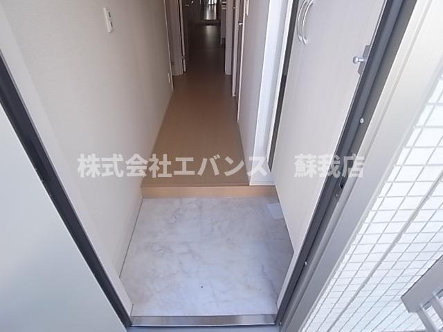 玄関　収納もある玄関です