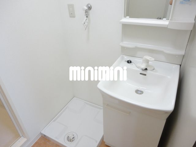 洗面設備　独立洗面台もあります♪