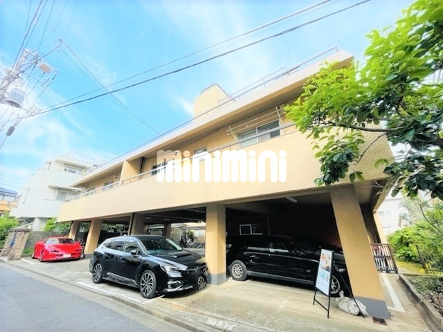 建物外観　明るいきれいな外観です