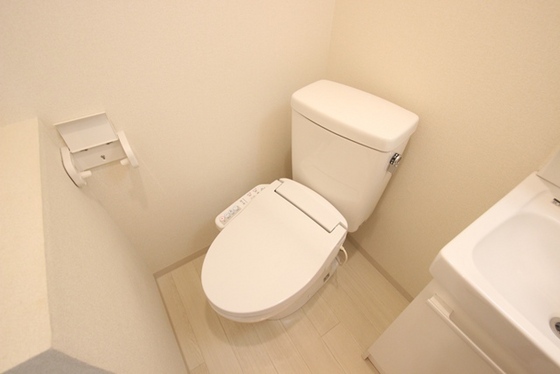 トイレ　※別部屋の写真です