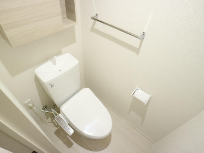 トイレ　温水洗浄暖房便座