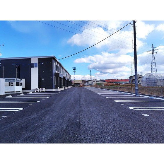 駐車場　敷地内駐車場