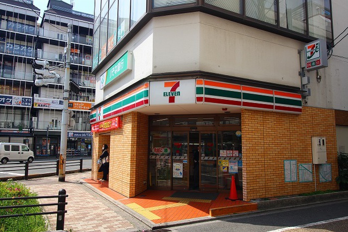 コンビニ　セブンイレブン四条大宮店（コンビニ）まで220m