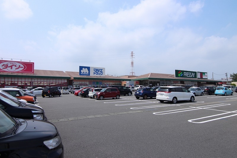 ショッピングセンター　フォリオ吉岡ショッピングセンター（ショッピングセンター）まで1897m