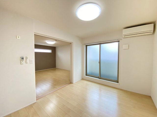 居室・リビング　使いやすい居間です