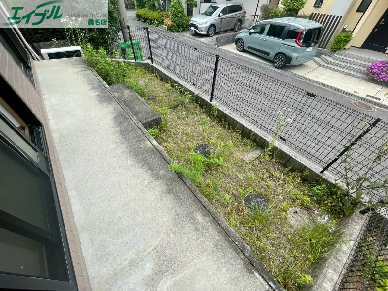 庭　同物件別室反転タイプ画像