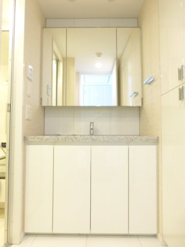 洗面設備　洗面設備