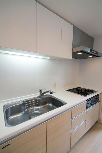 キッチン　※写真は同タイプ住戸です。