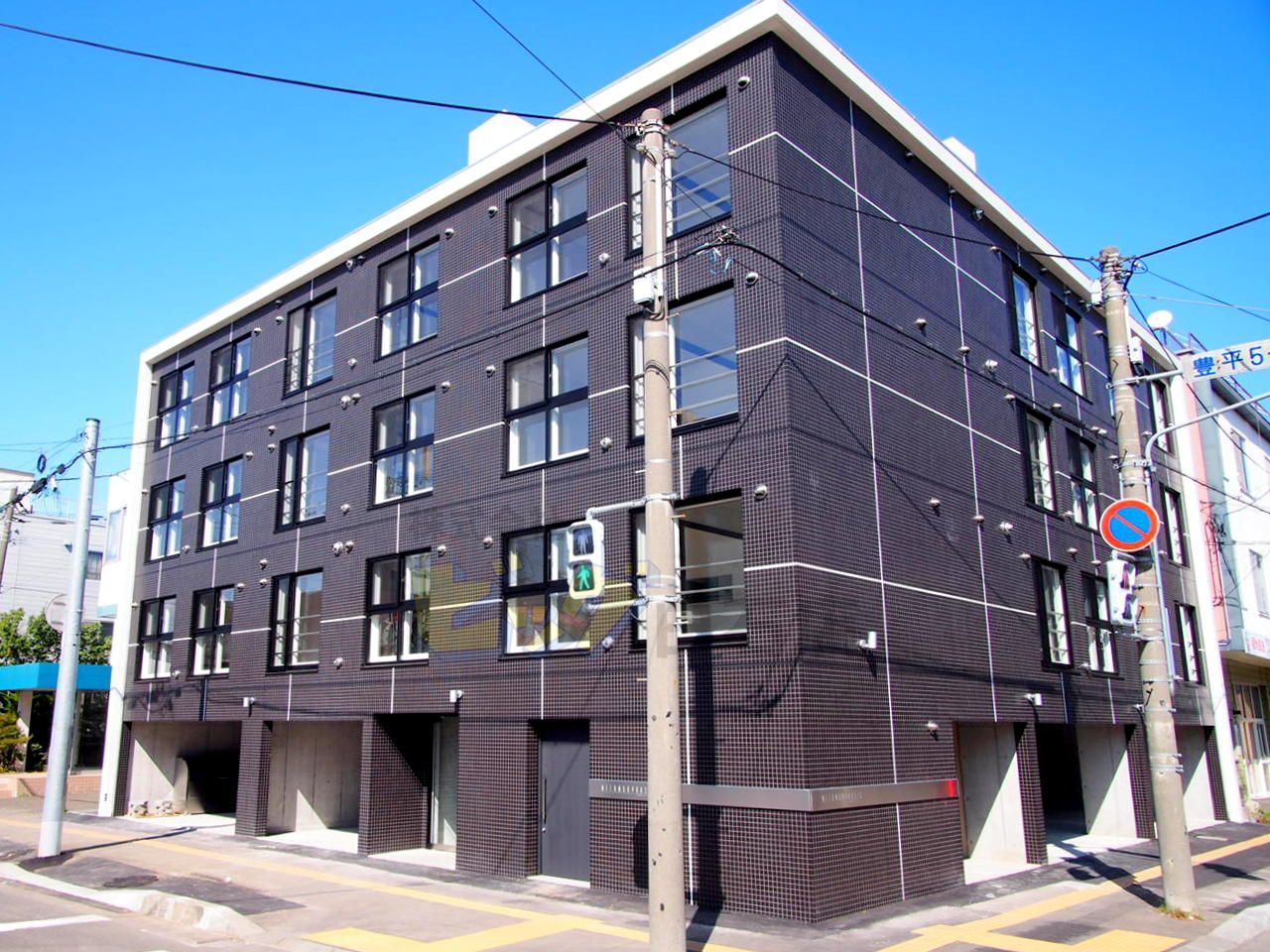 建物外観　インターネット無料導入のマンションです♪