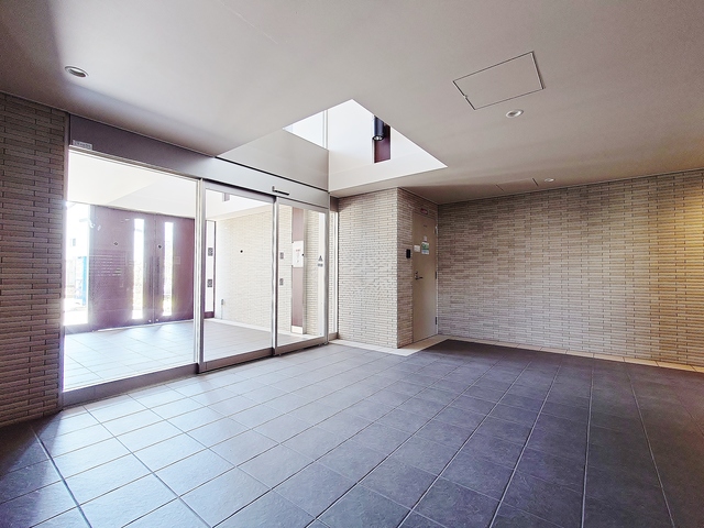 ロビー　ロビー・エレベーター・宅配ＢＯＸ