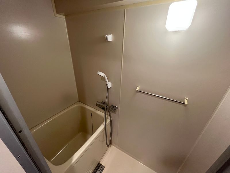 バス・シャワールーム　落ち着く空間のバスルーム♪