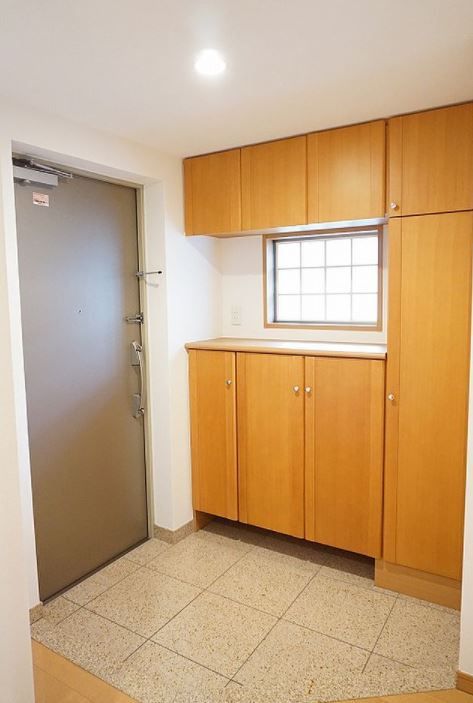 玄関　（別タイプ参考写真）コンフォリア板橋仲宿　板橋区仲宿