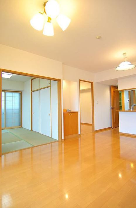 居室・リビング　（別タイプ参考写真）コンフォリア板橋仲宿　板橋区仲宿