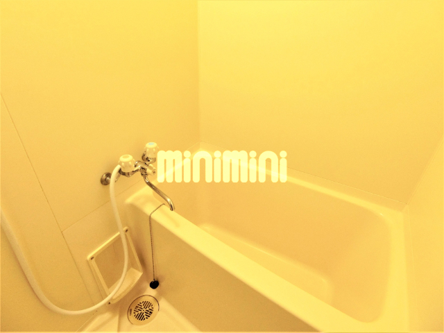 バス・シャワールーム　※室内写真は別室サンプル。