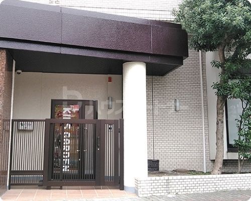 幼稚園・保育園　キッズガーデン足立綾瀬（幼稚園・保育園）まで440m