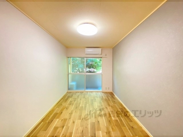 居室・リビング　洋室