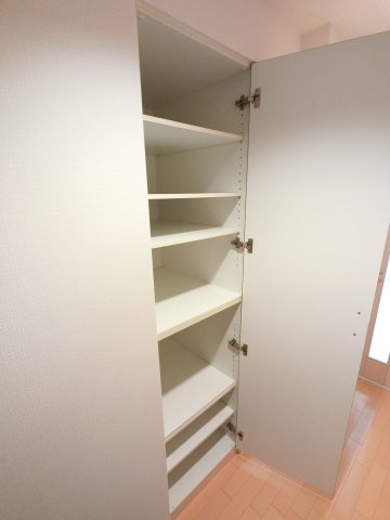 収納　※反転タイプ