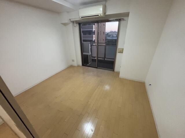 居室・リビング　※反転タイプ