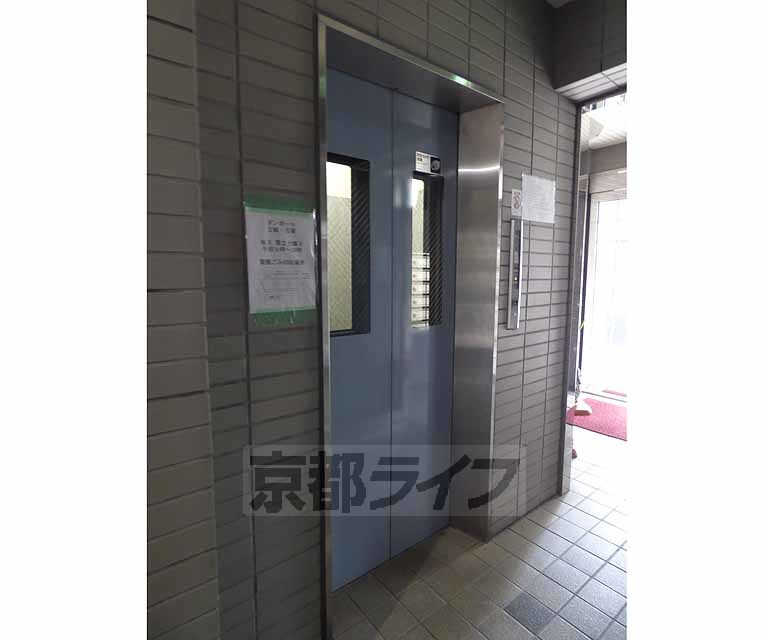 その他　エレベーターです。