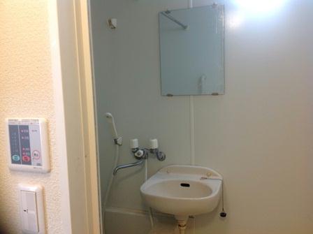 洗面設備　実際のお部屋と異なる場合がございます。