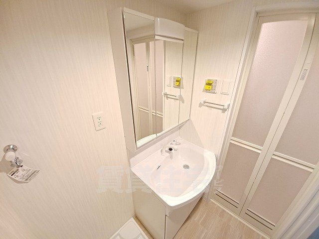 洗面設備　同物件　別部屋